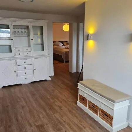 Schoene Ruhige Mit Terrasse Lejlighed