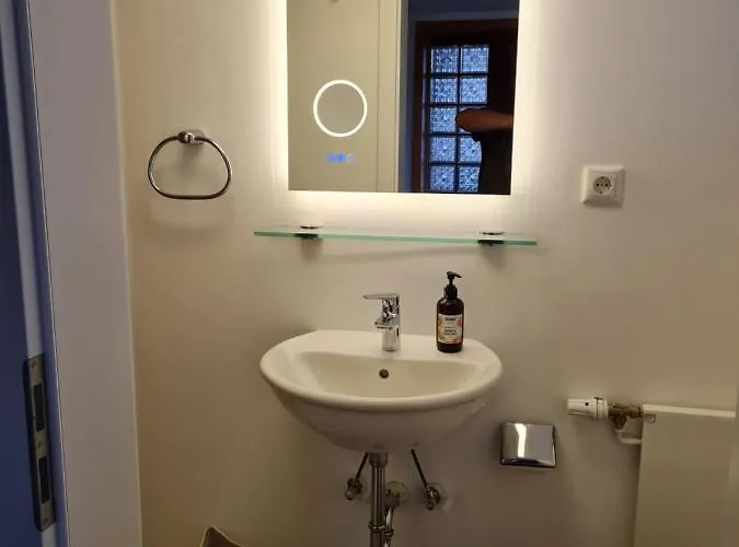 Διαμέρισμα Schoene Ruhige Mit Terrasse